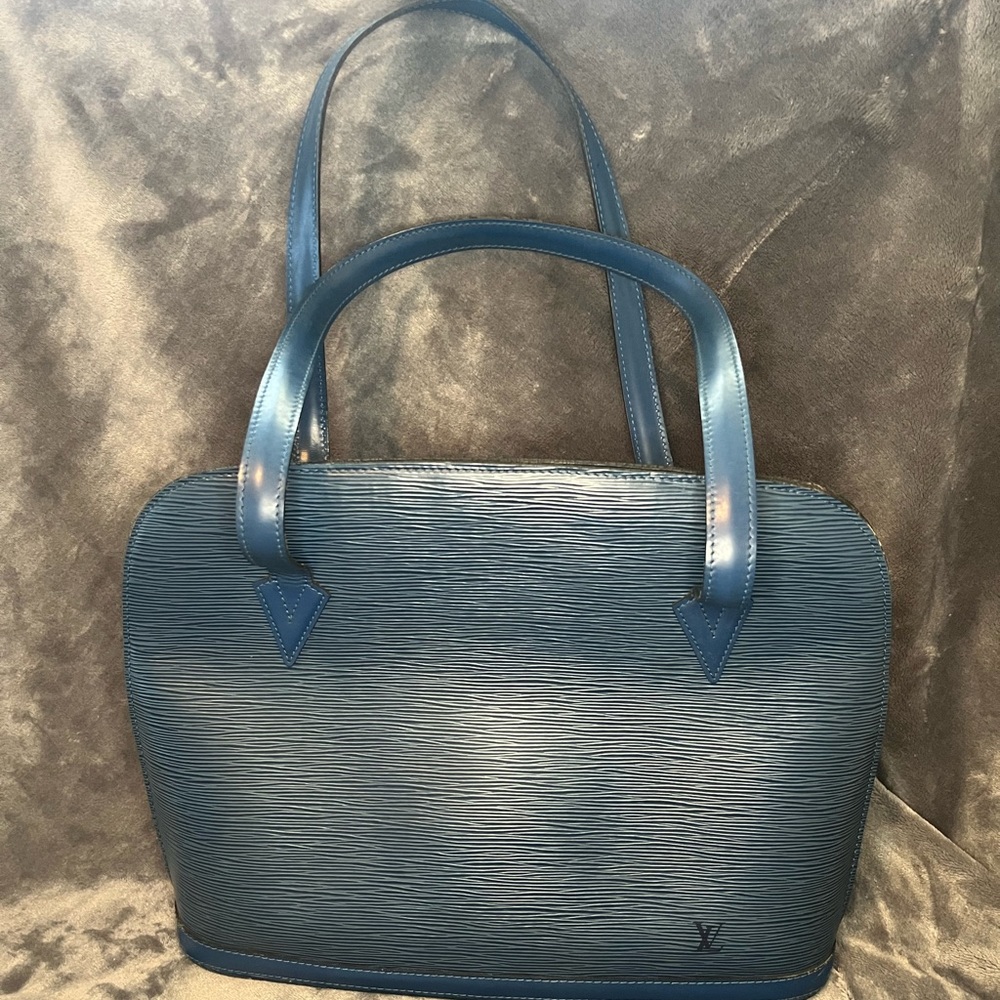 ✨💙💙🩵Auth LOUIS VUITTON Lussac Toledo Blue Epi VI1905 Shoulder Bag 🩵💙💙✨